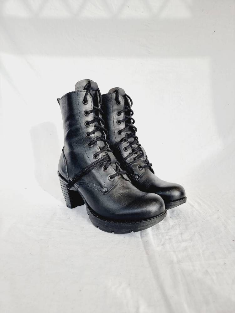 NEWROCK　ミリタリーブーツ 黒 ハイカット レザー Amazon.com | New Rock Unisex M.727-S1 Black Leather Boots