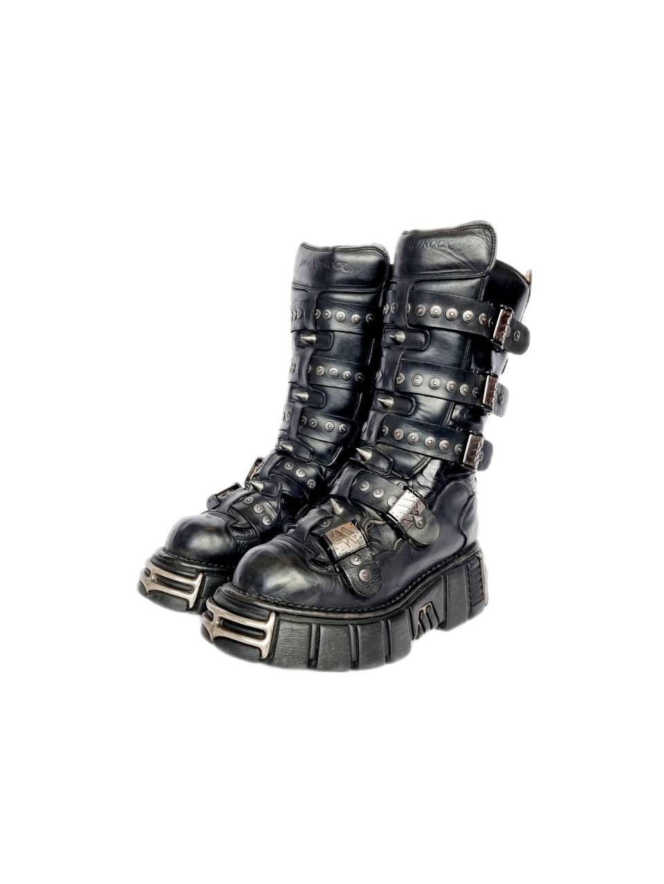 Futuristic boots - Etsy