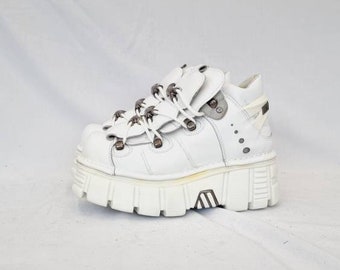 EU 40 / UK 7 White New Rock Tower Ankle Boots Kawaii Pastel