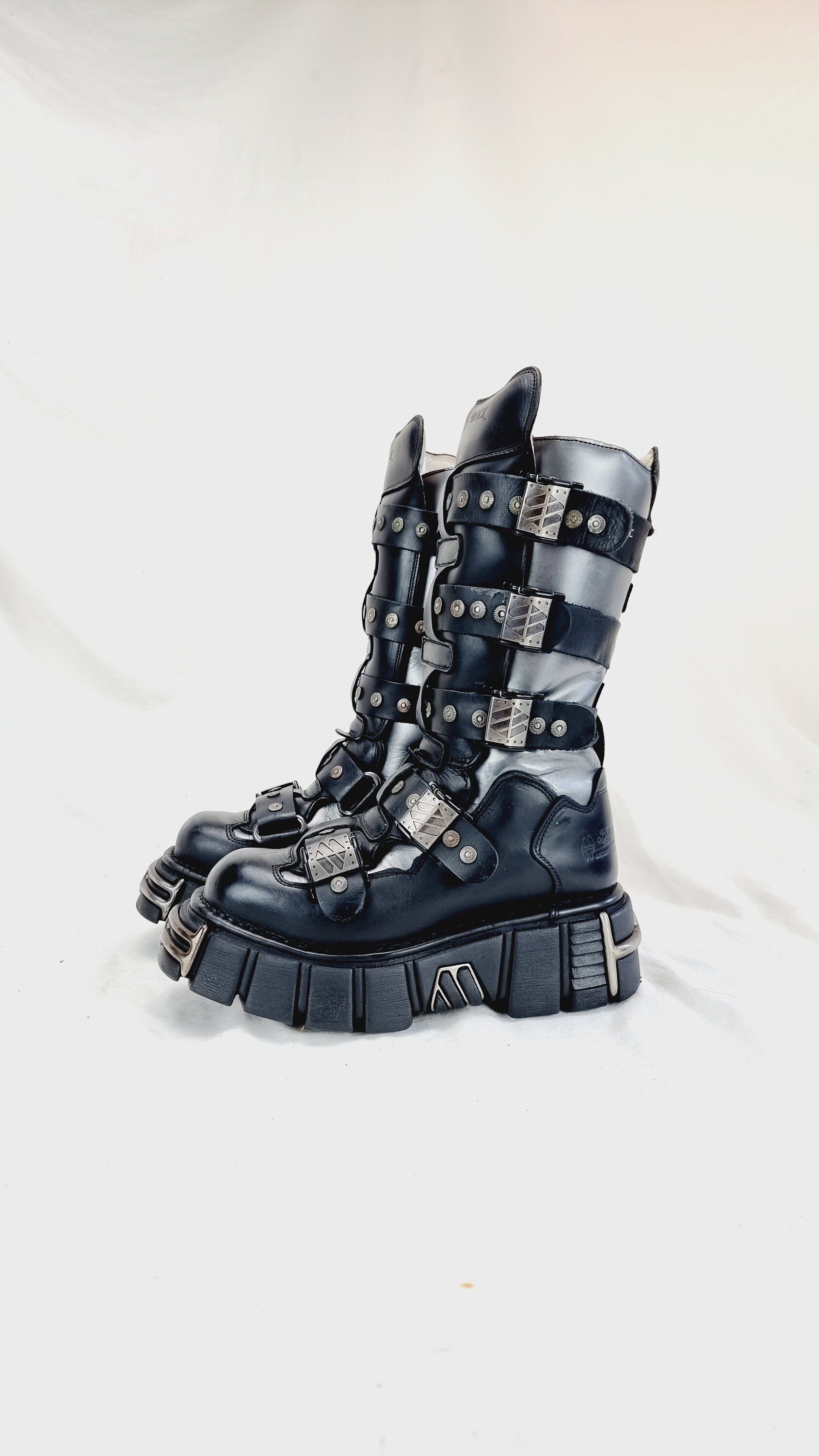 EU 40 / UK 7 Spiked Studded Metal Buckled New Rock Boots