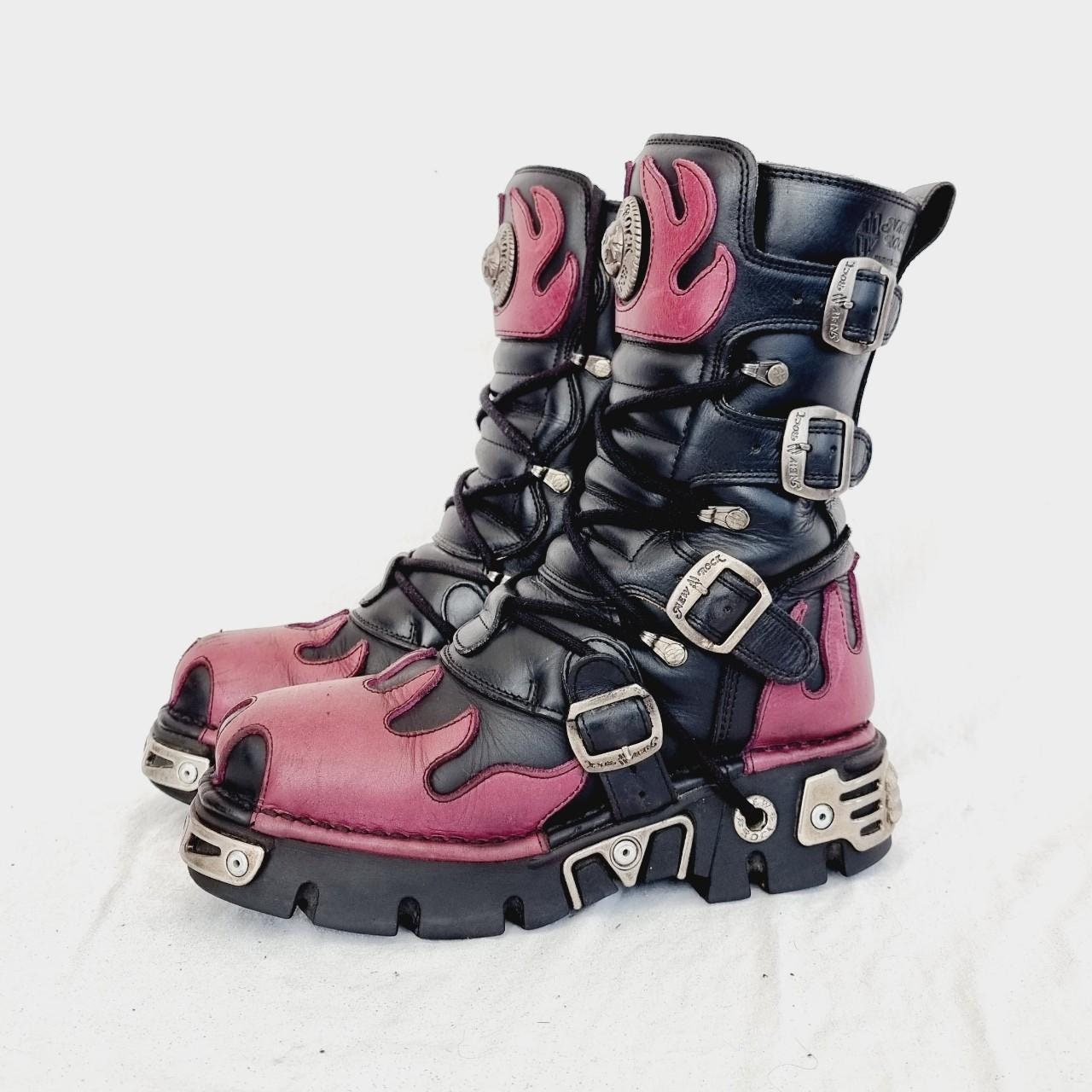 EU 41 / UK 7.5 Black and Purple Flame New Rock Boots