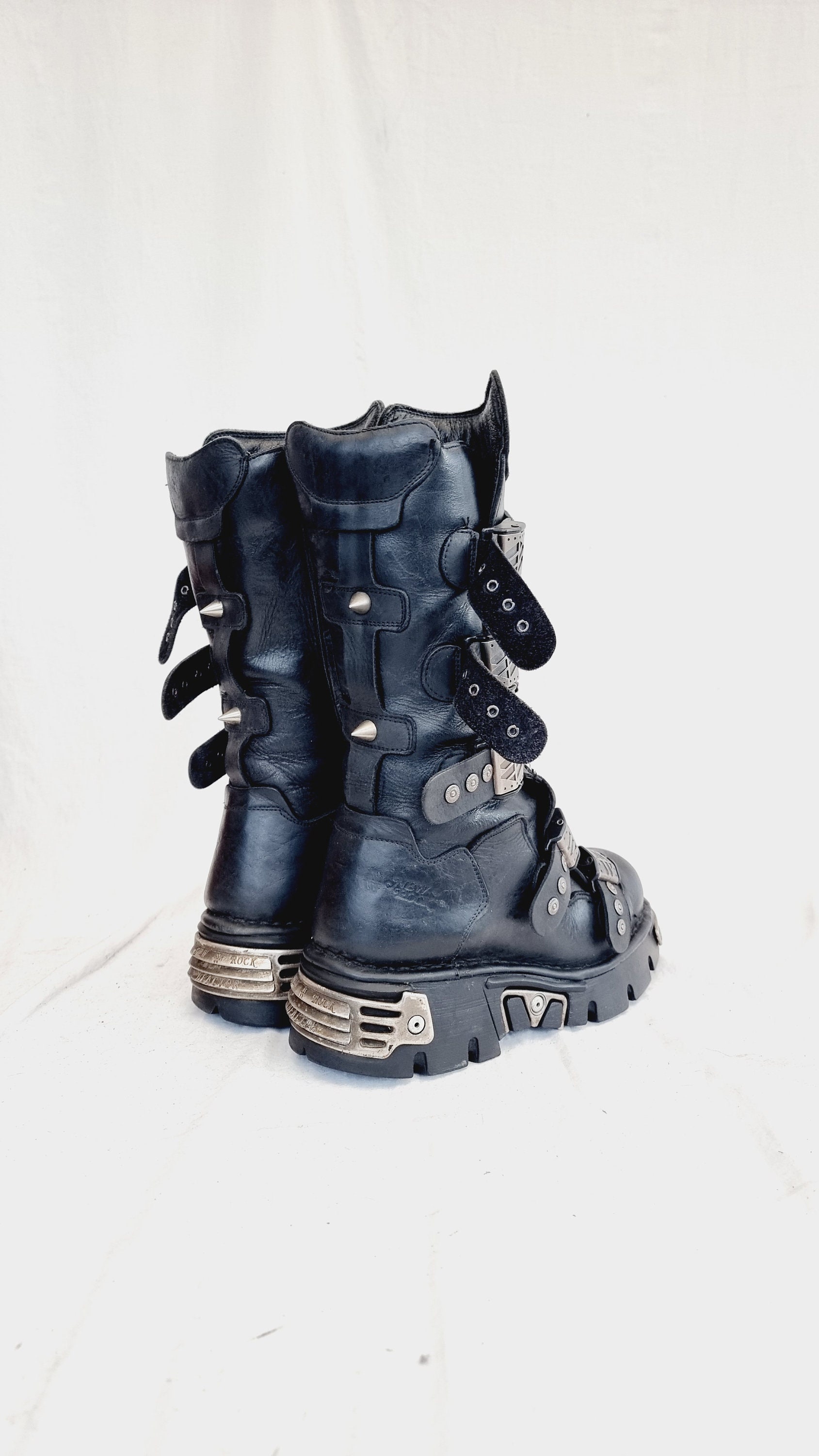 00’s GOA studs boots archive y2k grunge 00's GOA studs boots archive y2k grunge 00's GOA studs boots