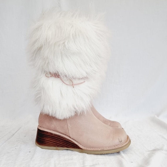 EU 40 / UK 7 Fluffy Destroy Boots - White Fur wit… - image 5