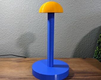 3D Printed Cosplay Helmet Stand