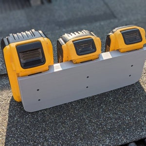 Multi Dewalt Batterie Wandhalter
