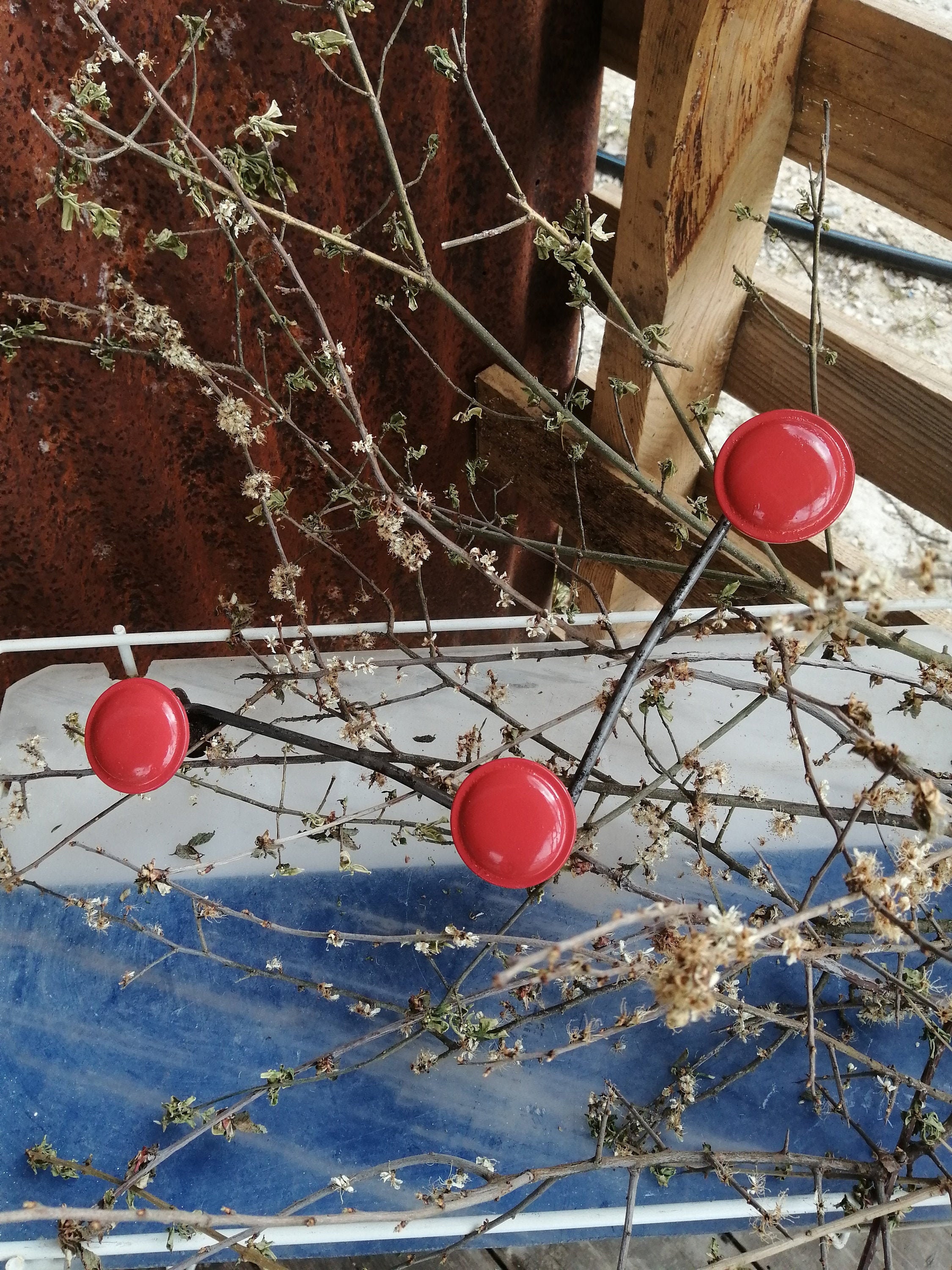 Patère à 3 Boules Rouges Vintage