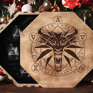 Witcher Whiskey Glasses Set: Personalized Engraved Decanter, Groomsman Gift