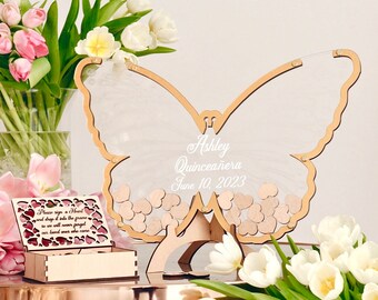 Libro de visitas de Quinceañera con mariposas: alternativa de corazones de madera