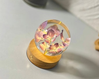 Purple Hydrangea Resin Night Light: Personalized Romantic Gift