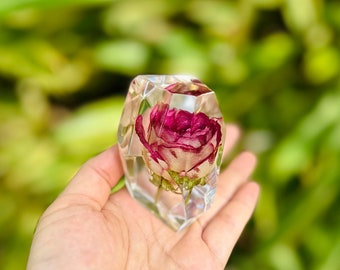 Resin Diamond Rose Keepsake: Alice Bubble Flower Desk Decor
