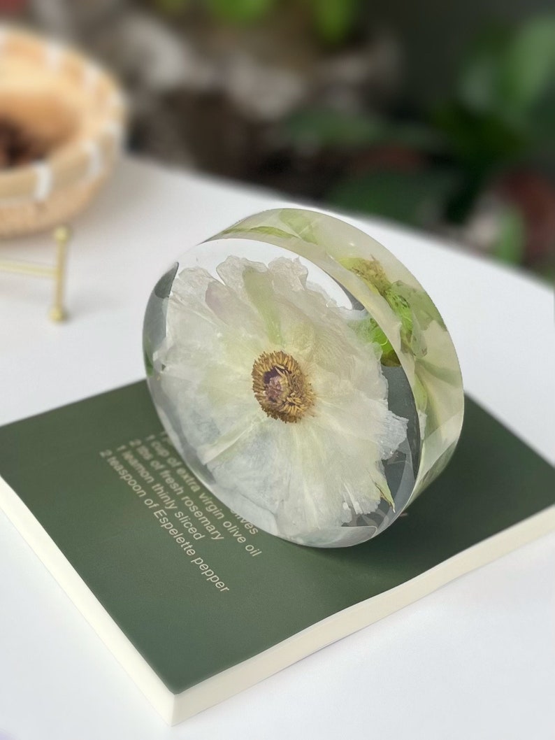 White Phoenix Peony Paeonia ostii Tree peony epoxy resin art Flower souvenir Gifts for mom Mother day's Gift for her zdjęcie 2