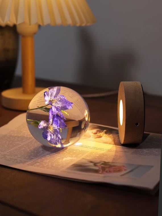 Delphinium Blume Harz-Licht-Lampen-Blumen-Geschenke für sie Personlised Geburtsblumen-Geschenke Blumendekor-natürliche inspiriert