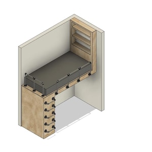 以下が含まれることがあります： 壁掛けベッドの等角図。内蔵デスクと収納付き。ベッドはグレーのマットレスで、木製のフレームに取り付けられています。デスクには複数の引き出しと小さな本棚があります。省スペース設計です。