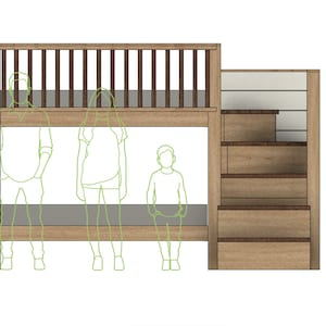 Puede incluir: Una litera de madera con una escalera en el lateral. La cama tiene una cabecera pintada de blanco y un acabado de madera natural. La escalera tiene cuatro peldaños y un pequeño estante en el peldaño superior.