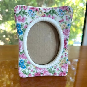 Vintage Japan Porcelain Floral Photo Frame – I.W. Rice Import