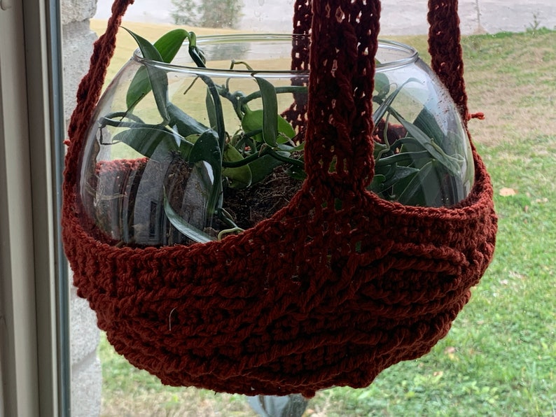 Globe Hanging Basket Crochet Pattern. Easy 2 Skeins Free YT Video Instructions for Every Stitch