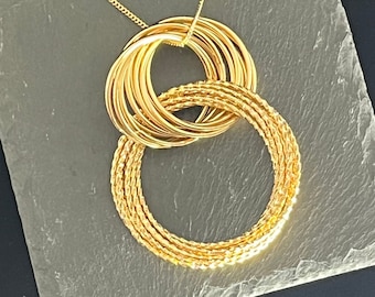 Long circle pendant necklace