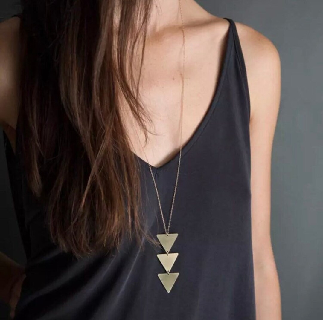 Collana Lariat Catena Triangolo BCBG MAX AZRIA - Oro Placcato - Lunghezza 22 Pollici