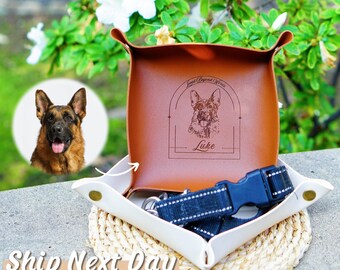 Personalized PU Leather Tray: Engraved Pet Memorial Organizer, Collar Tag Holder