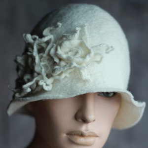 Ivory cloche hat, Felt hat women ,Vintage style hats for women, Retro hat, Victorian hat, Gatsby hat, Miss Fisher hat