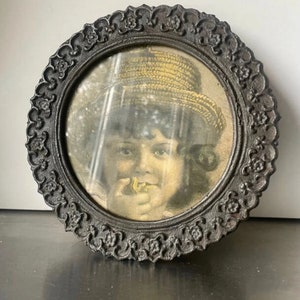 Antique Metal Cast Iron Picture Frame  Diameter 22 cm