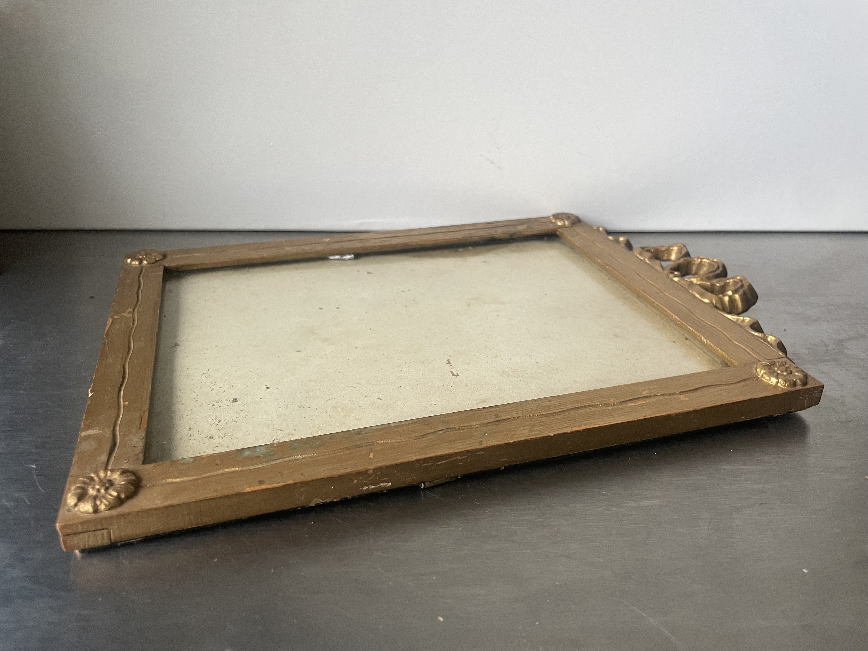 Cadre Ancien En Bois Doré à La Feuille D'or entièrement Restauré Cadre Cadre Ancien En Bois Doré à La Feuille D'or entièrement Restauré Cadre