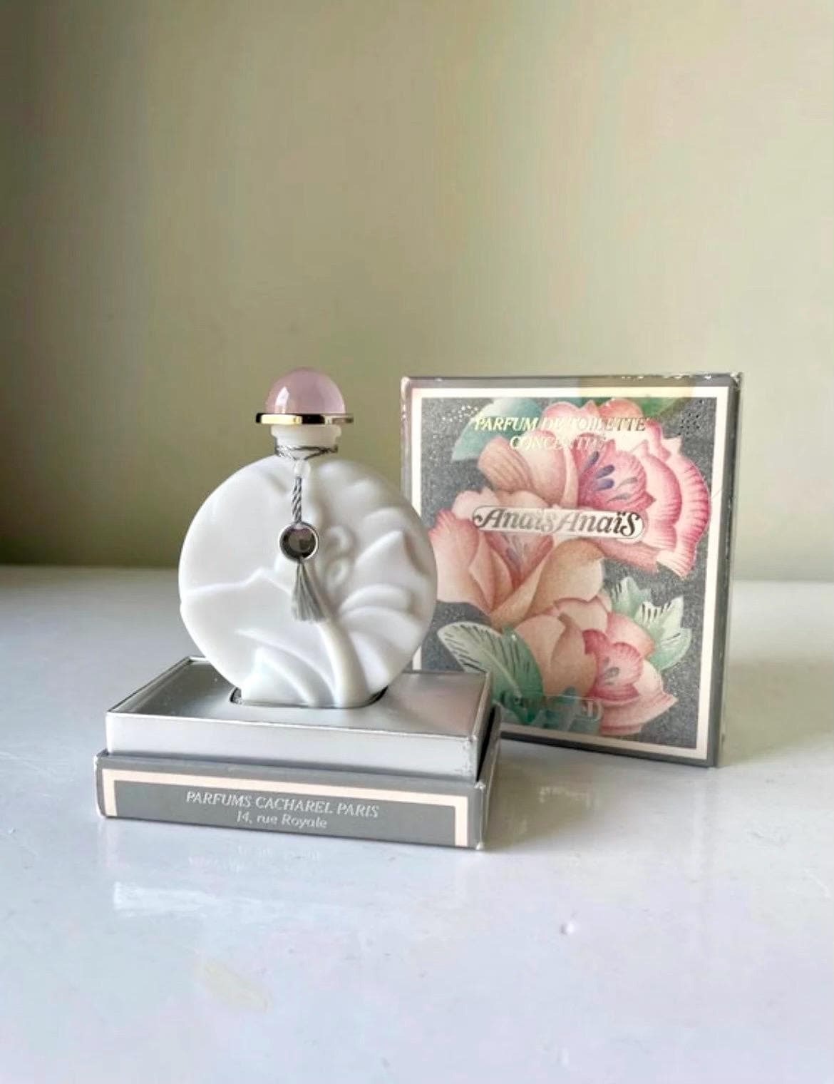 希少 新品 キャシャレル アナイスアナイス パルファム ド トワレ 15ml