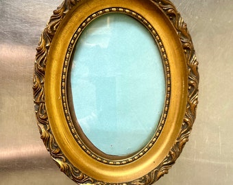 Antique Oval Frame gilded wood 18.5 cm x 14 cm CONVEX bubble glass