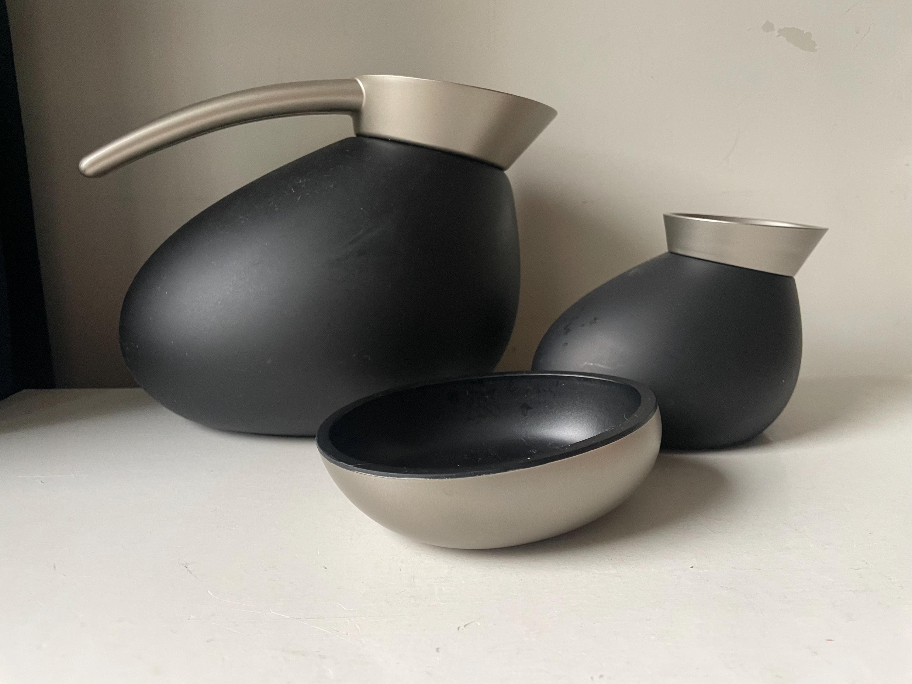 【新品】GEMMA ジェンマジャパン ジェンクック コニカル 3点セット 鍋 GEORG JENSEN Set of 3 Insulated Quack Modern Coffee Tea Carafe Pot