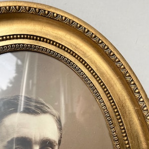 Antique Oval  Gilded Wooden Frame  36.5 cm x 28 cm