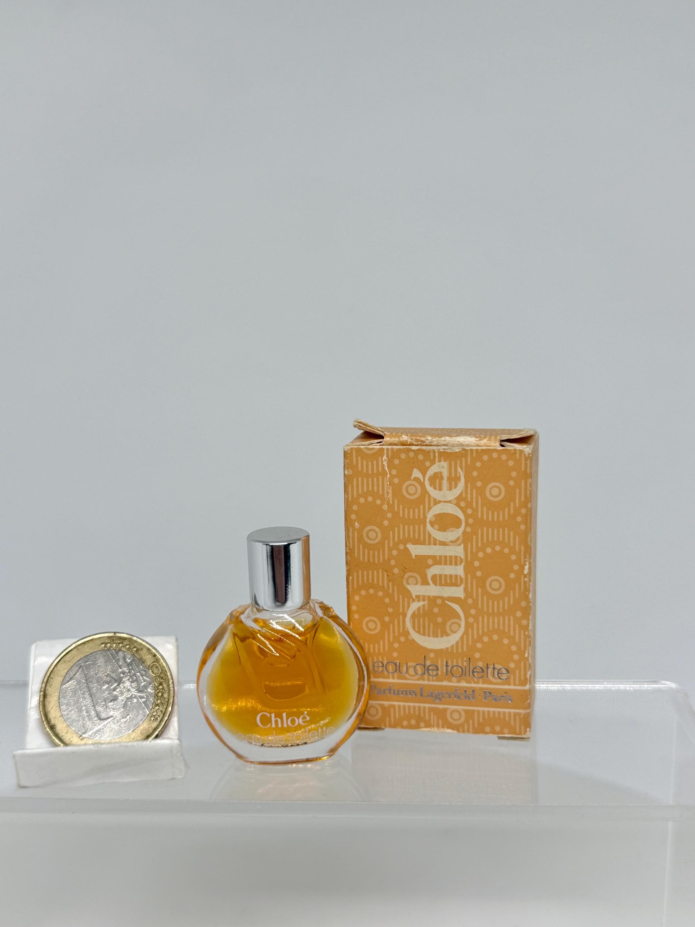 製造中止になった香水 - Etsy 日本