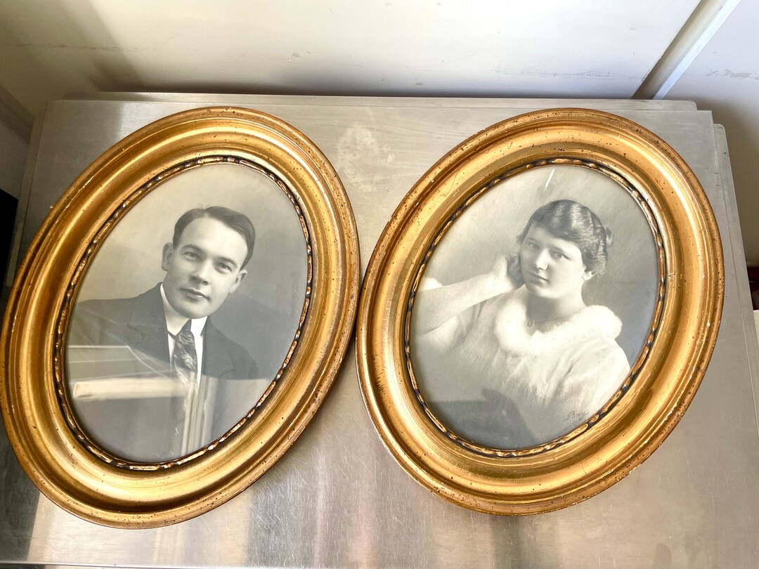 Antique Pair of Gilded Wooden Oval Frames Each 29.5 Cm X 23 Cm Glass ...