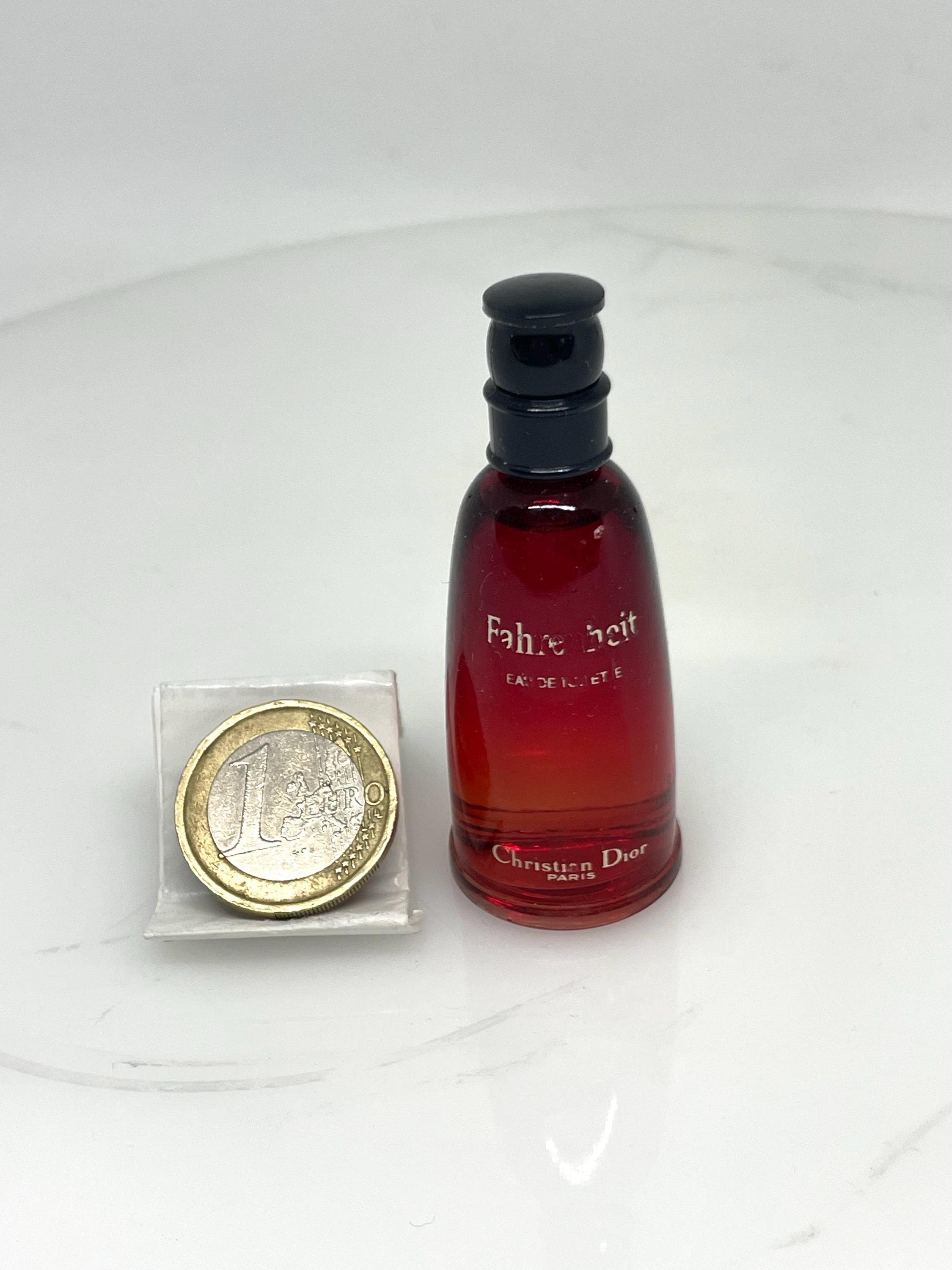 FAHRENHEIT ( 1988 ) Vintage 10 Ml Eau De Toilette MINIATURE (0.34