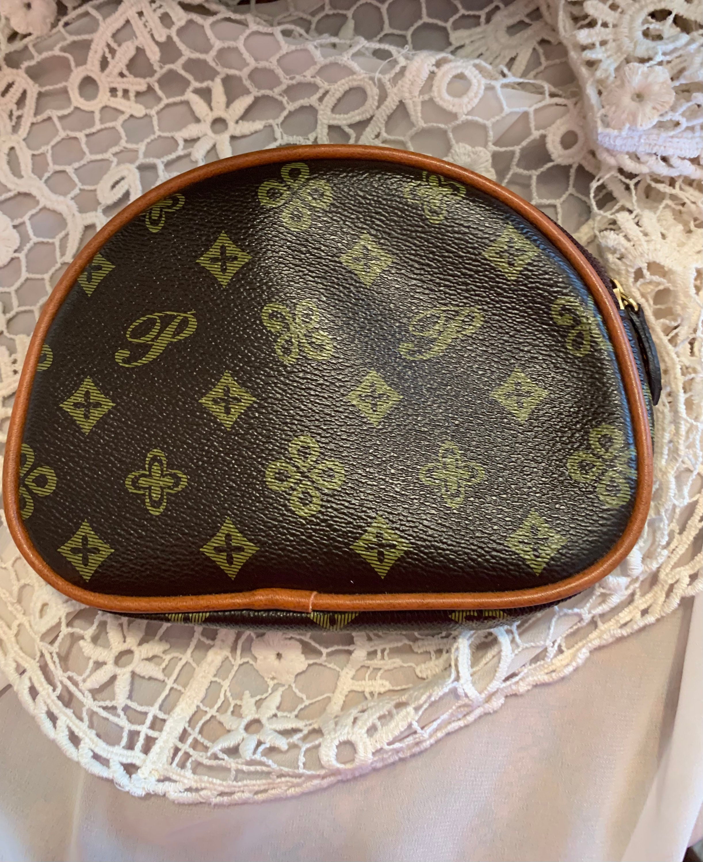 Buy 70s Louis Vuitton Online In India -  India