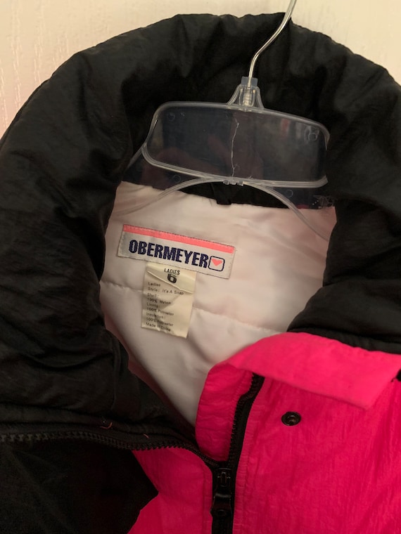 Hot pink puffer ski jacket Gem