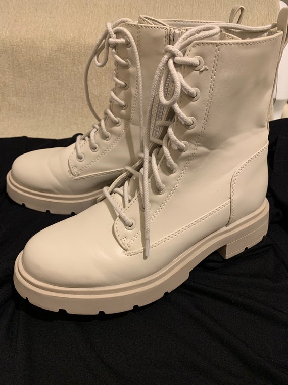 Woman’s off white combat boots - image 1