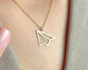Paper Airplane Necklace – Minimalist Silver Travel Pendant for Women