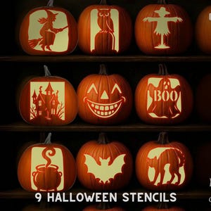 Pode incluir: Uma coleção digital de 9 moldes para esculpir abóboras de Halloween com silhuetas de bruxa, coruja, espantalho, casa assombrada, rosto de abóbora, fantasma com o texto BOO, caldeirão, morcego e gato, em um arquivo PDF imprimível.