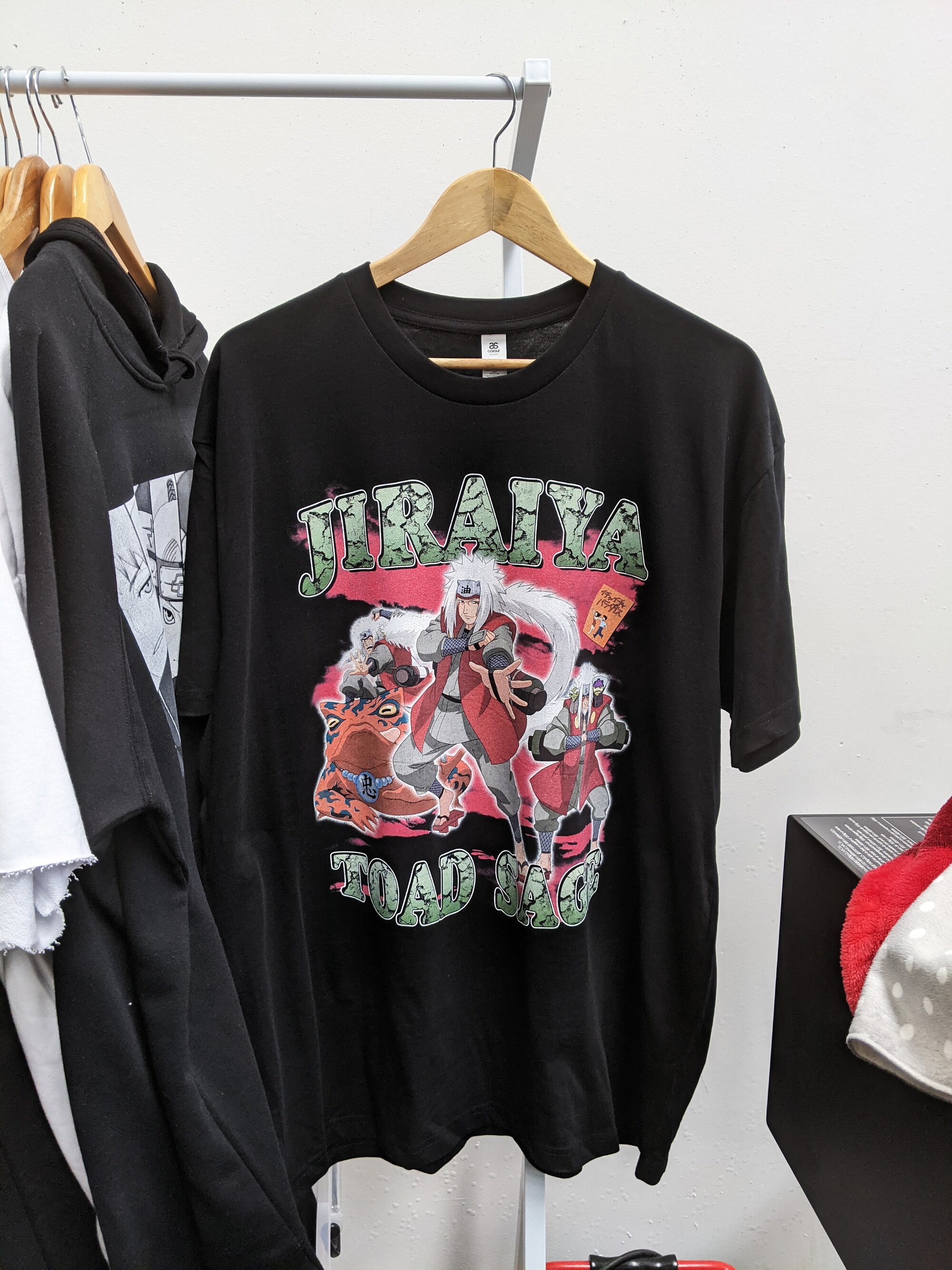 Discover Jiraiya Toad Sage Anime Vintage Style T-Shirt!