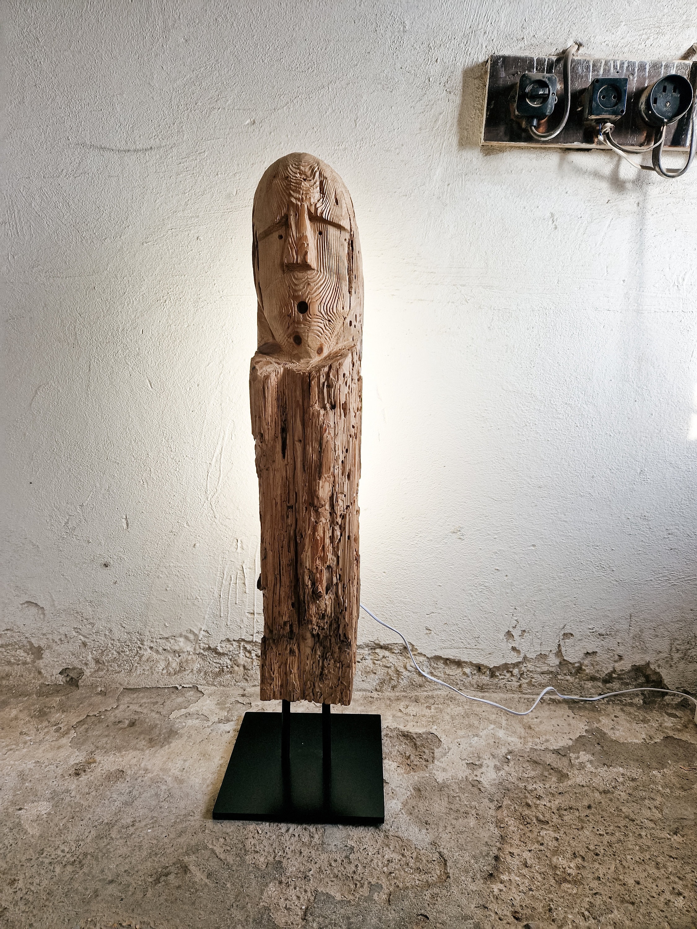 Large Wood Statue, Industrial Carving Floor Lamp, Distressed Furniture, Reclaimed Sculpture With Face, Lightening On Stand