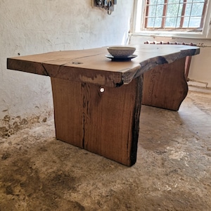 Tavolo da pranzo Wabi Sabi, tavolo da pranzo con bordo naturale, mobili rustici Wabi Sabi
