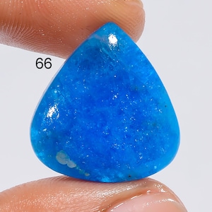 Cabujón de apatita azul natural Piedra preciosa de apatita azul neón Hermosa forma Piedra de apatita Cabujón natural Piedra preciosa suelta (Apatita como en la imagen)