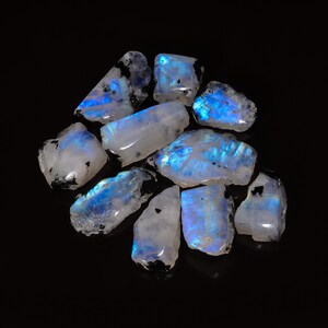 Prachtige regenboogmaansteen aan beide zijden gepolijste plak edelsteen 10 stuks kavelgrootte 19 x 14 30 x 22 mm voor het maken van sieraden (maansteen als foto