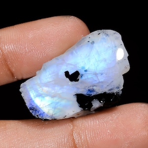 Natural Rainbow Moonstone Rough Slice Fire Play Rainbow Moonstone Slice 31X21X8 mm 43 Crt Black Rainbow Moonstone Chunk Slice Raw Moonstone