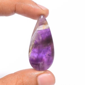 Piedra preciosa de cristal curativo cabujón de amatista suelta en forma de pera de chevron natural, 34 quilates, tamaño 40 x 18 x 5 mm.