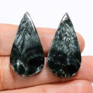 Paire de cabochons en séraphinite naturelle Paire de cabochons en séraphinite Paire de pierres précieuses Paire de pierres séraphinite pour faire des boucles d'oreilles (paires comme sur la photo)