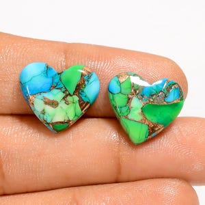 Par de turquesas de cobre azul y verde Par de turquesas de cobre pulido Tamaño 13X15X4 mm Par de turquesas de corazón