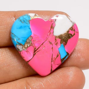 Cabochon de barbe à papa turquoise, coeur turquoise, pierre de 26 x 28 x 5 mm, poli des deux côtés, dos plat