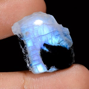 Natural Rainbow Moonstone Rough Slice Fire Play Rainbow Moonstone Slice 23X19X7 mm 32 Crt Black Rainbow Moonstone Chunk Slice Raw Moonstone