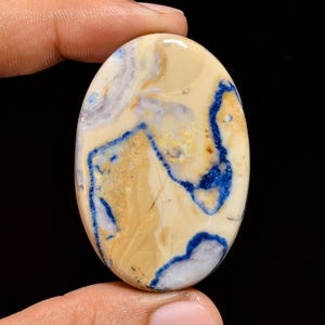 Cabochon de scheelite bleu naturel de forme ovale, cristal de scheelite, taille 47 x 32 x 6 mm, pierre de scheelite